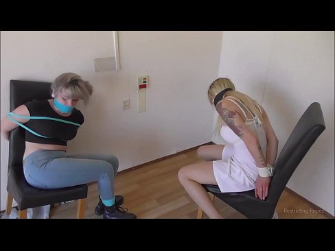 ❤️ Ferslave / fêstbûn en gagged / famke yn need ️ Porno vk by porno fy.fotonovelasxxx.ru